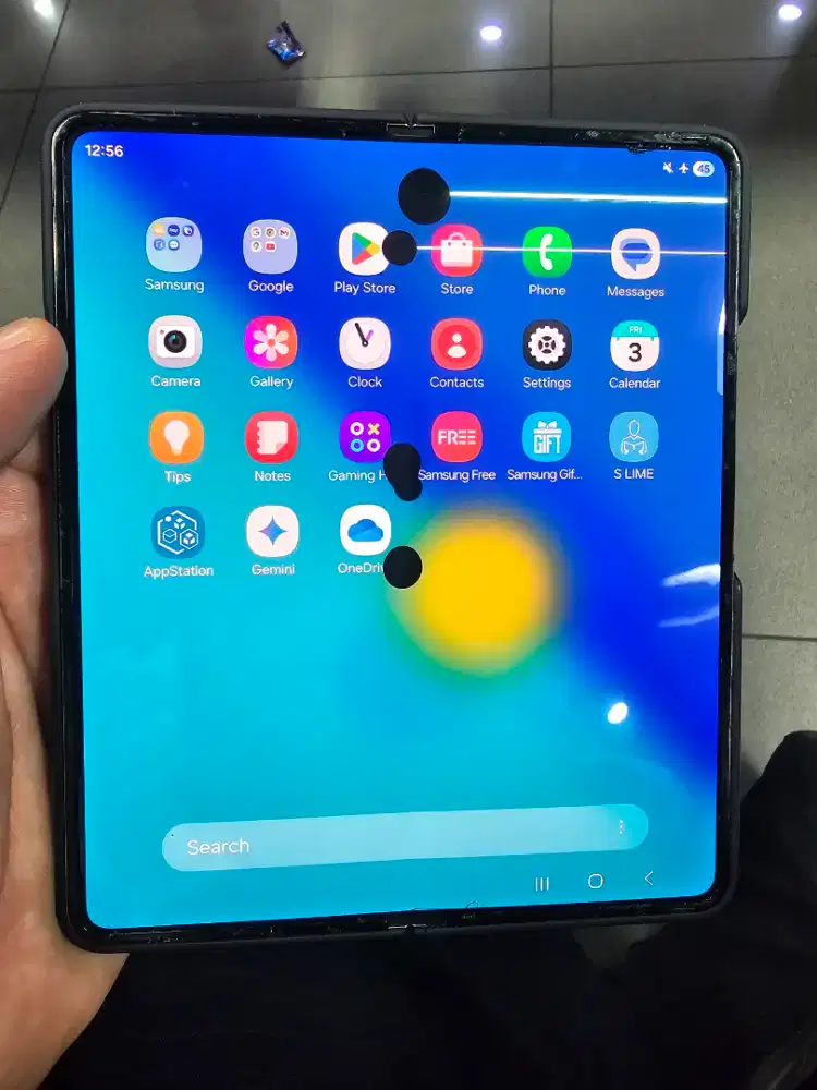 Fold 4 lcd minus