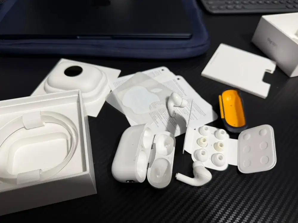AIRPODS PRO (2ND GENERATION)