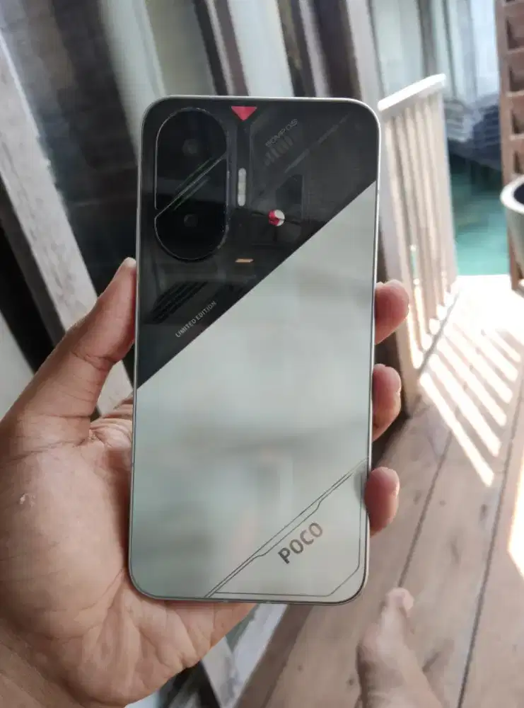poco f7 like new