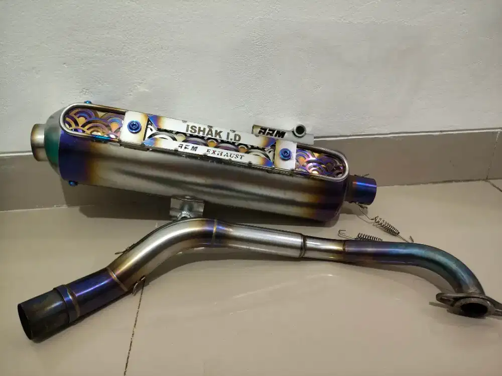KNALPOT ARM ADV 160