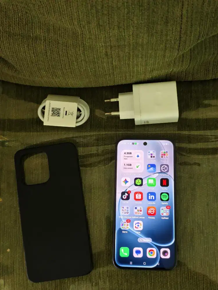 Oppo a6 pro 8/256