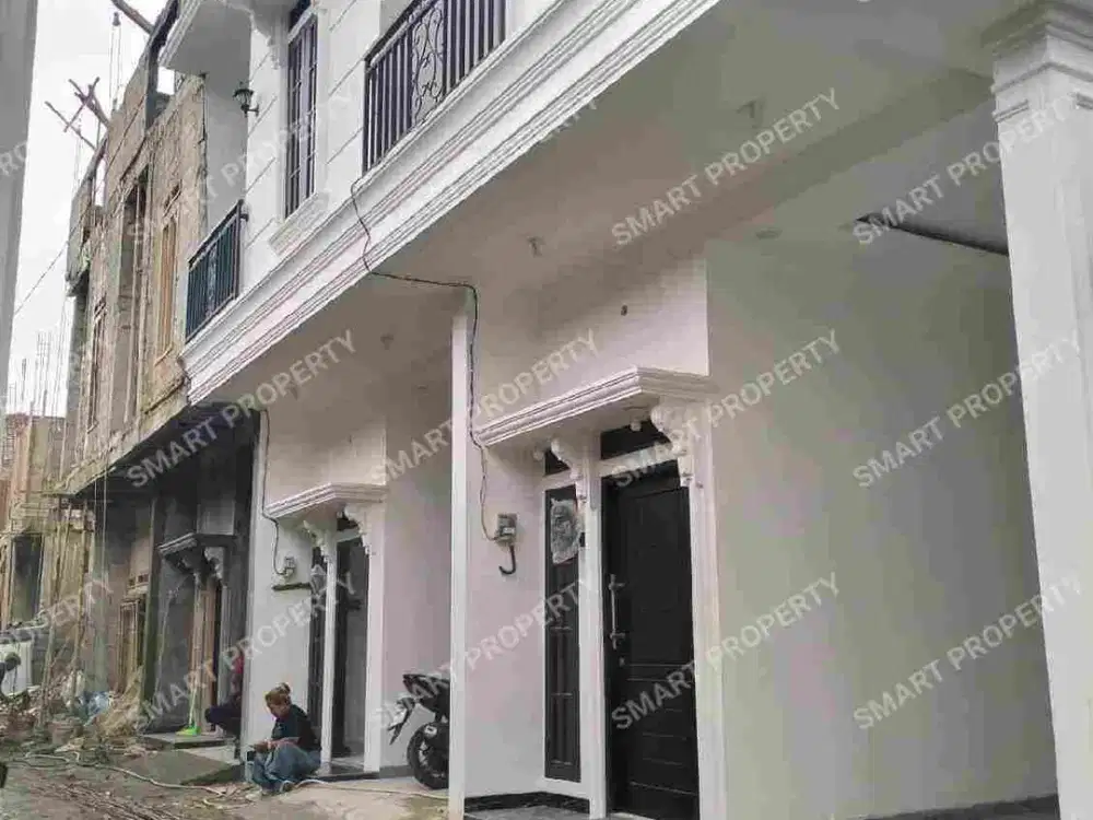 DI JUAL RUMAH READY 3 LANTAI  DI GRIYA BATU TULIS CONDET BATU AMPAR BISA KPR
