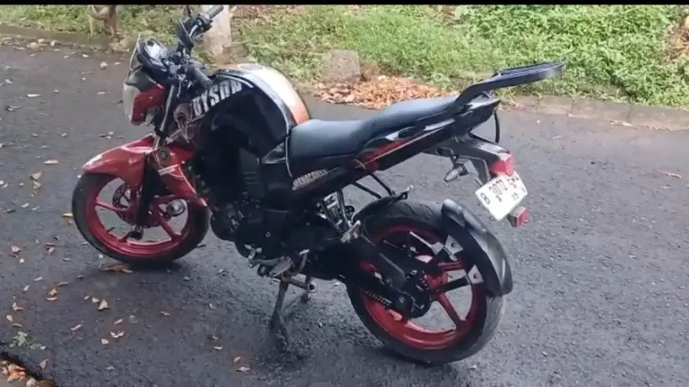 Yamaha Byson 2013 Merah  SS lengkap + Faktur