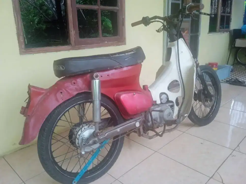 Honda C70 th 1975