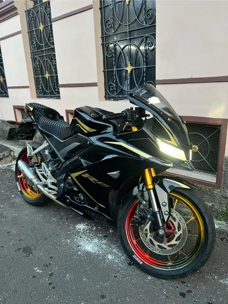 Yamaha R15 V3 2018 Hitam