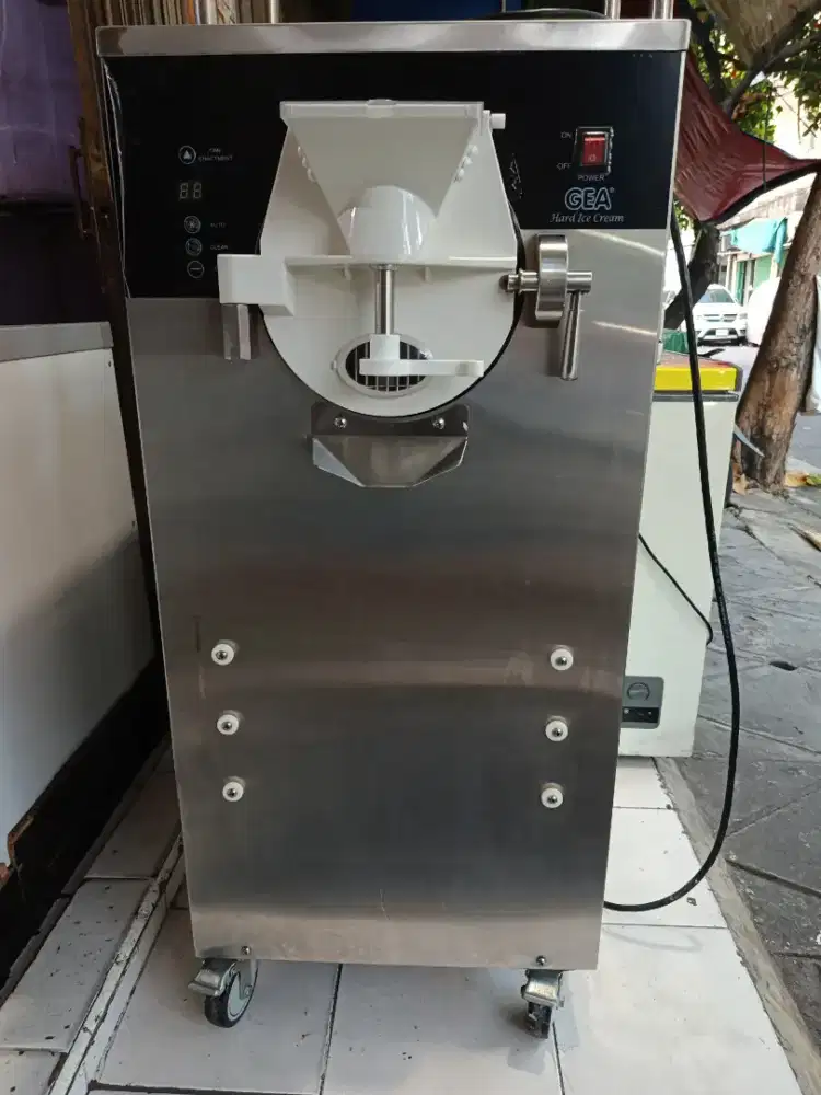 Mesin hard ice cream