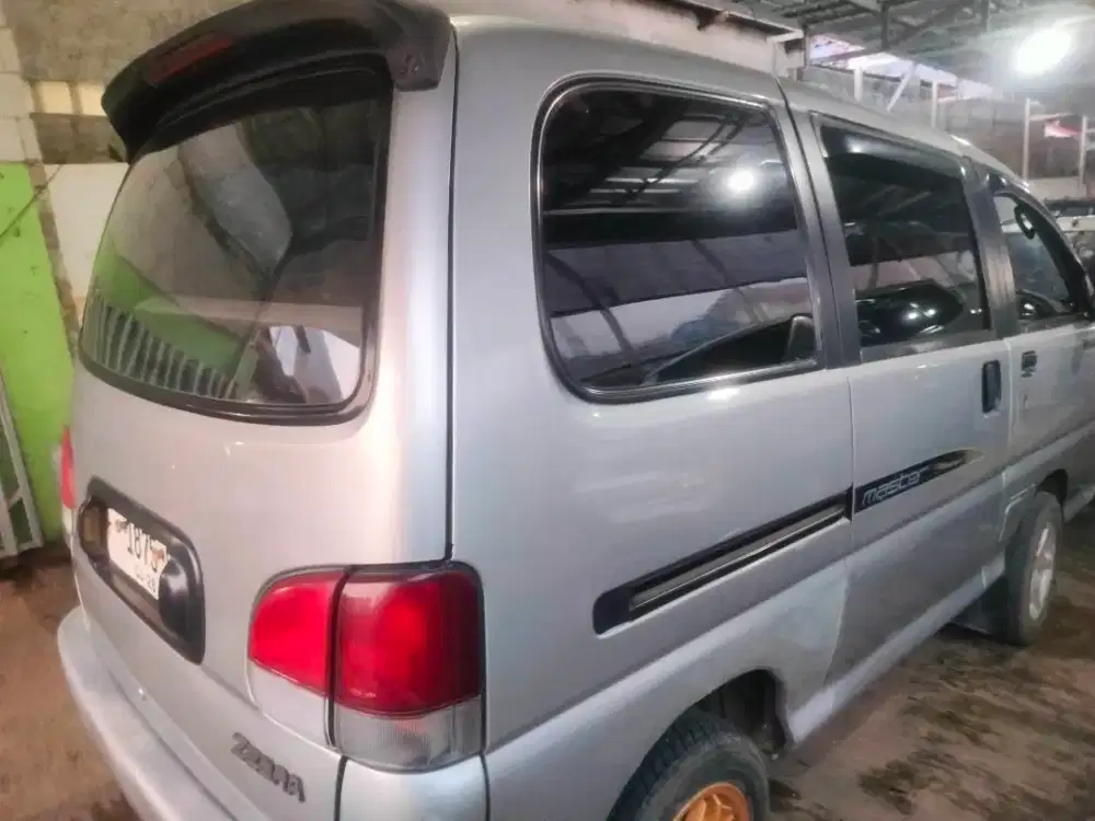 Daihatsu Espass minibus zl 2003