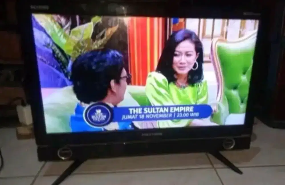 TV LED POLYTRON 24 INCH MASIH ANALOG