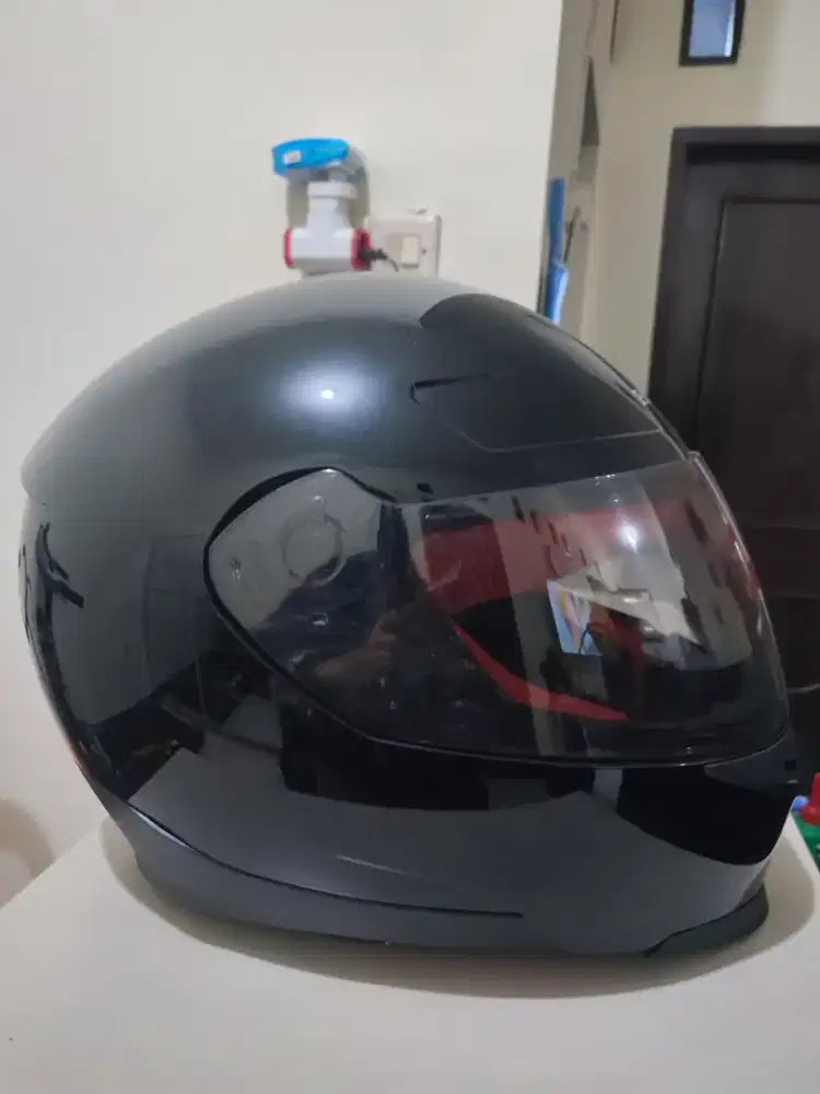 Helm Honda CBR Kondisi BARU ga kepake. Masih bisa Nego