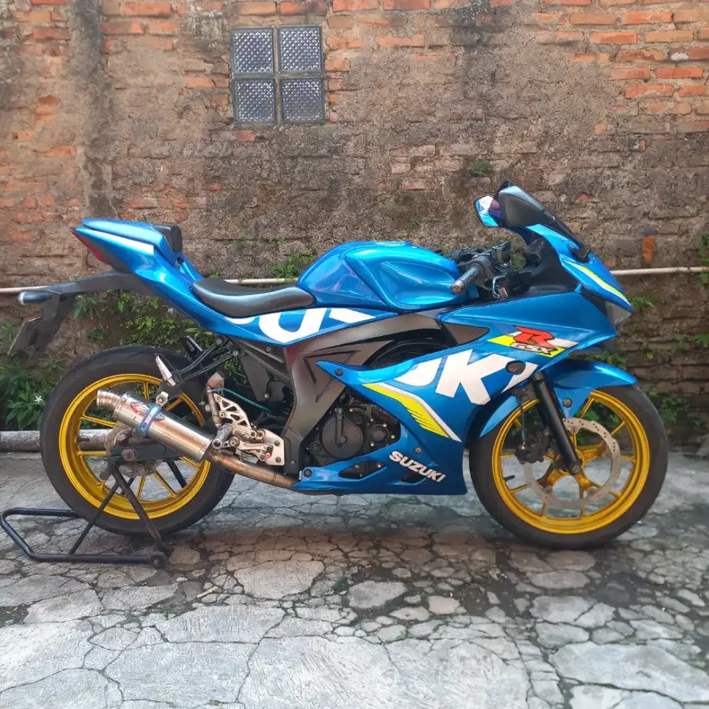 Suzuki gsx 150 Plat D Bandung