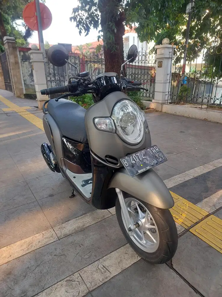 DIJUAL CASH HONDA SCOOPY STYLISH DONAT THN 2017 PJK IDUP SIAP PAKAI