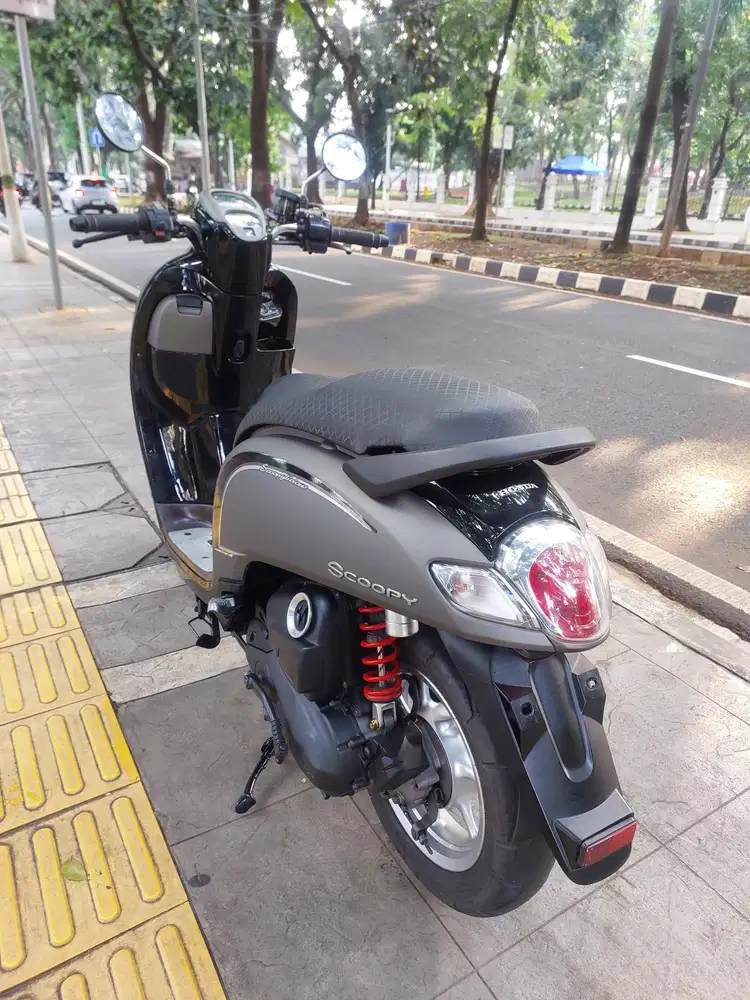 DIJUAL CASH HONDA SCOOPY STYLISH DONAT THN 2017 PJK IDUP SIAP PAKAI