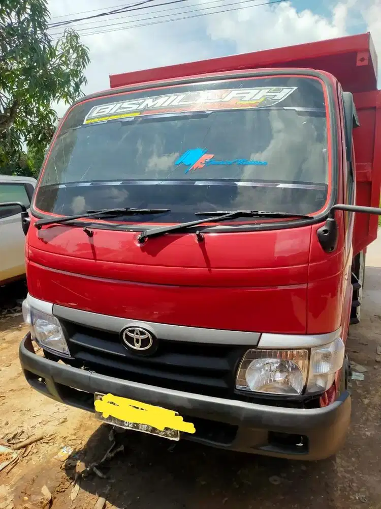Dijual Cepat Toyota Dyna Colt Diesel 2012 Dump Truck Siap Pakai