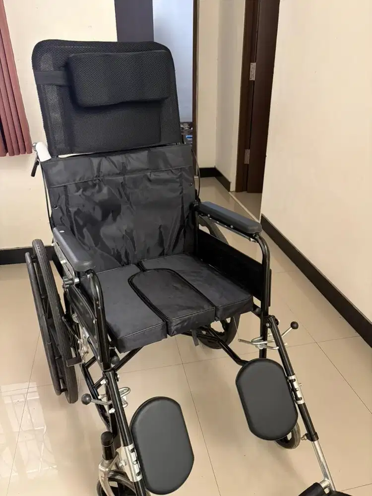 JUAL KURSI RODA RECLINING BEKAS DAN TERAWAT