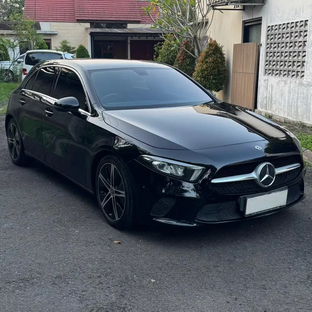 Mercedes Benz W177 A200 MBUX 2019 HITAM