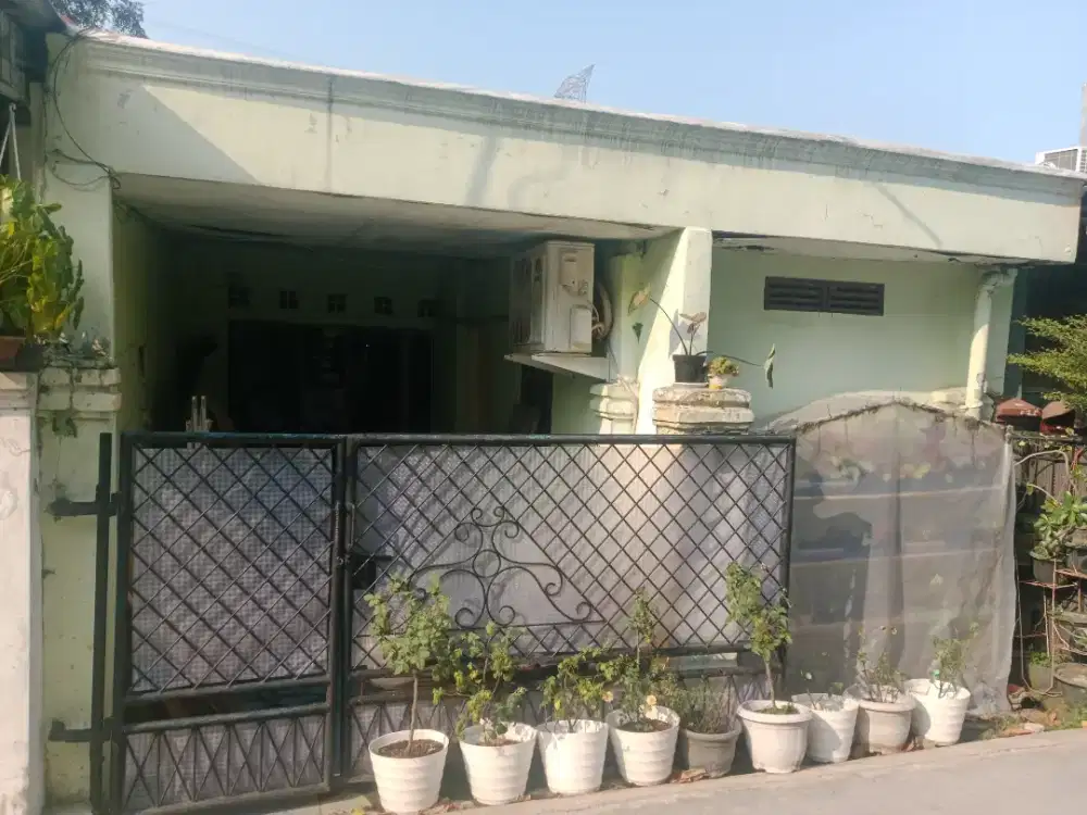 Jual cepat rumah vila anggrek karang satria bekasi lok strategis