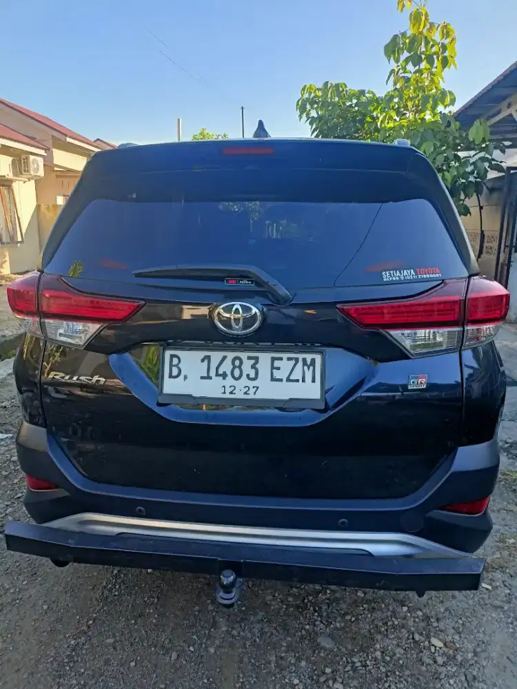 Di jual mobil toyota