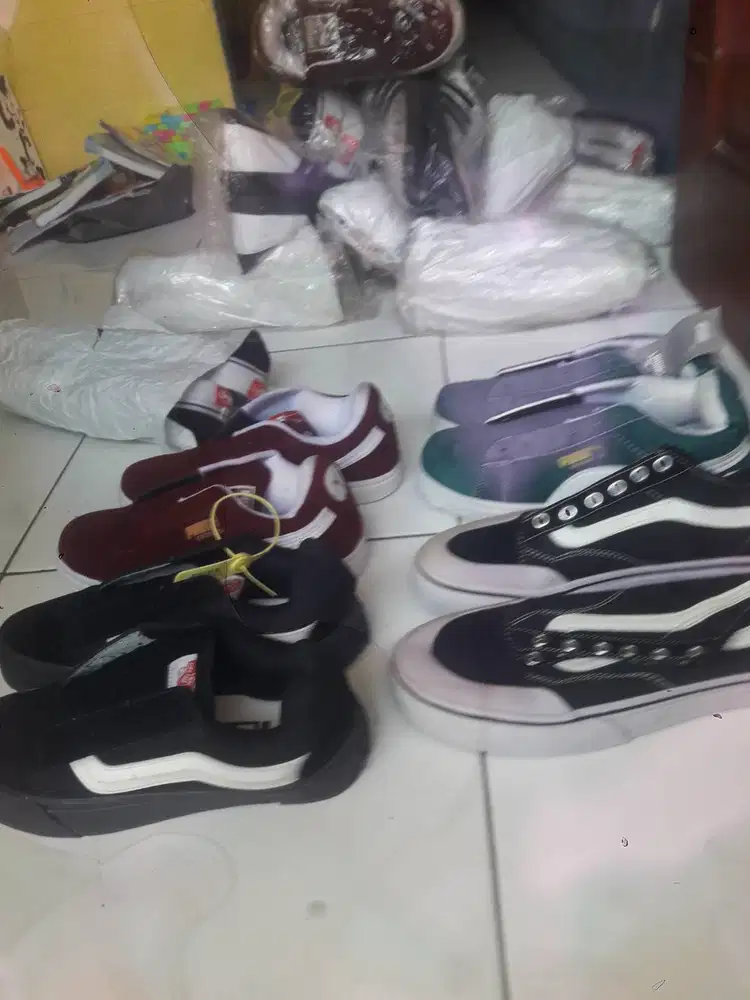 Cuci gudang sepatu dari pabrik tangerang
