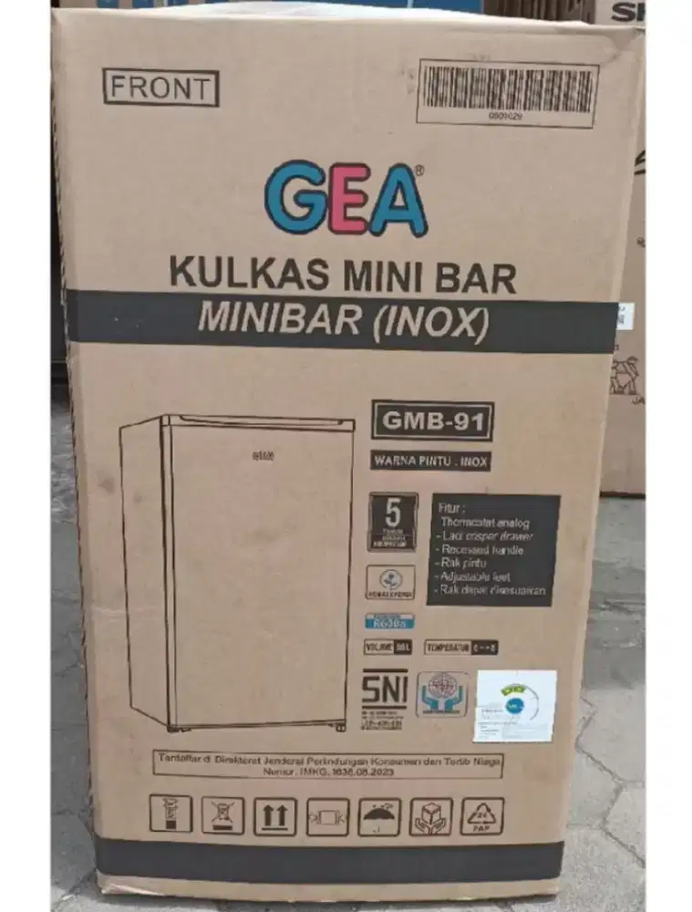 Kulkas mini bar gea
