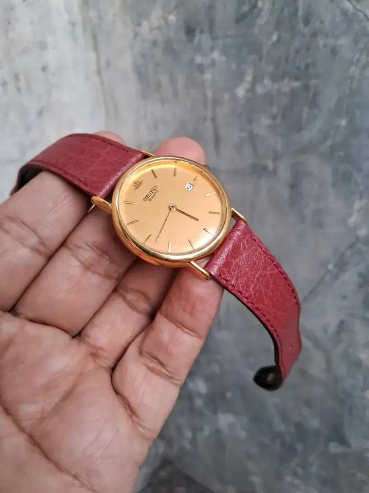 SEIKO CLASSIC WATCH 5Y39-7140
