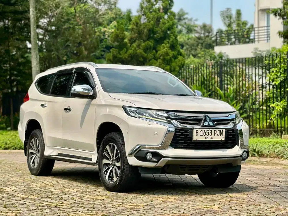 Pajero Sport 2.5 Dakar Ultimate 2018 Low KM Pajak Panjang Siap Pakai