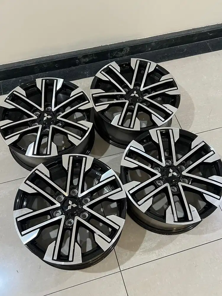 Velg Pajero 2021 -UP ORIGINAL