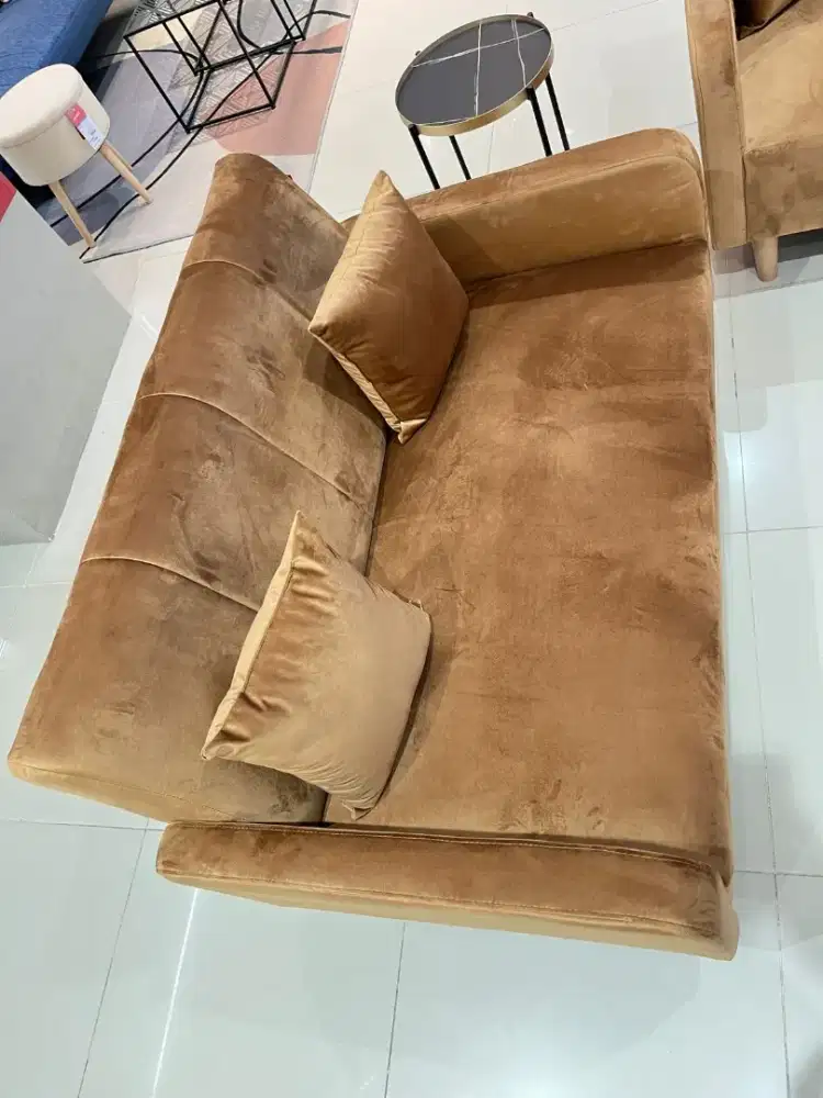 Sofa carmelia minimalis