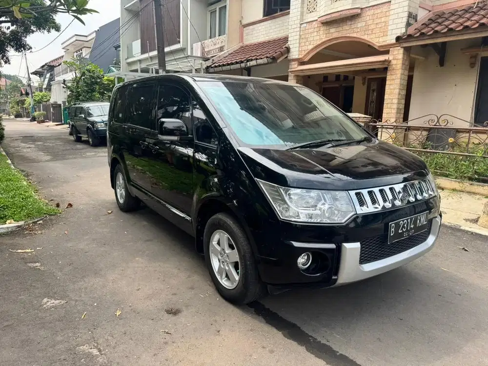 Mitsubishi Delica D5 2015 A/T
