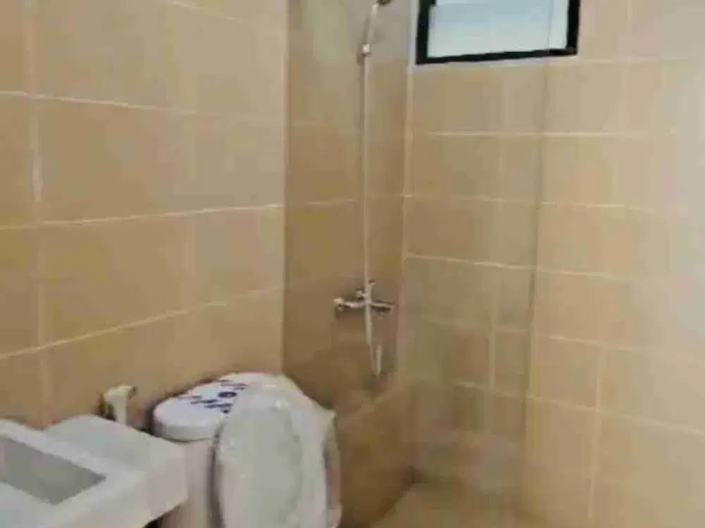 Rumah cantik di cluster Royale bintaro jombang Ciputat