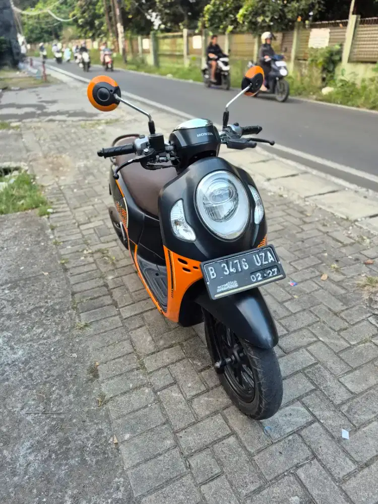 Dijual Honda Scoopy tahun 2022 surat lengkap pajak hidup