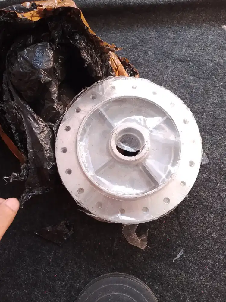 tromol belakang chrome Jupiter Vega