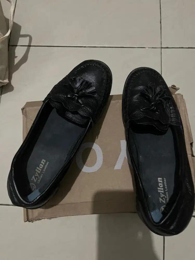 Dijual sepatu pantoefel size 40