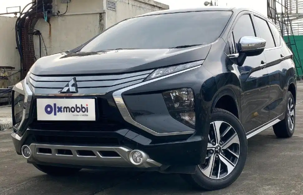 TDP 10 JT Mitsubishi Xpander 1.5 Ultimate Bensin-AT Hitam 2018