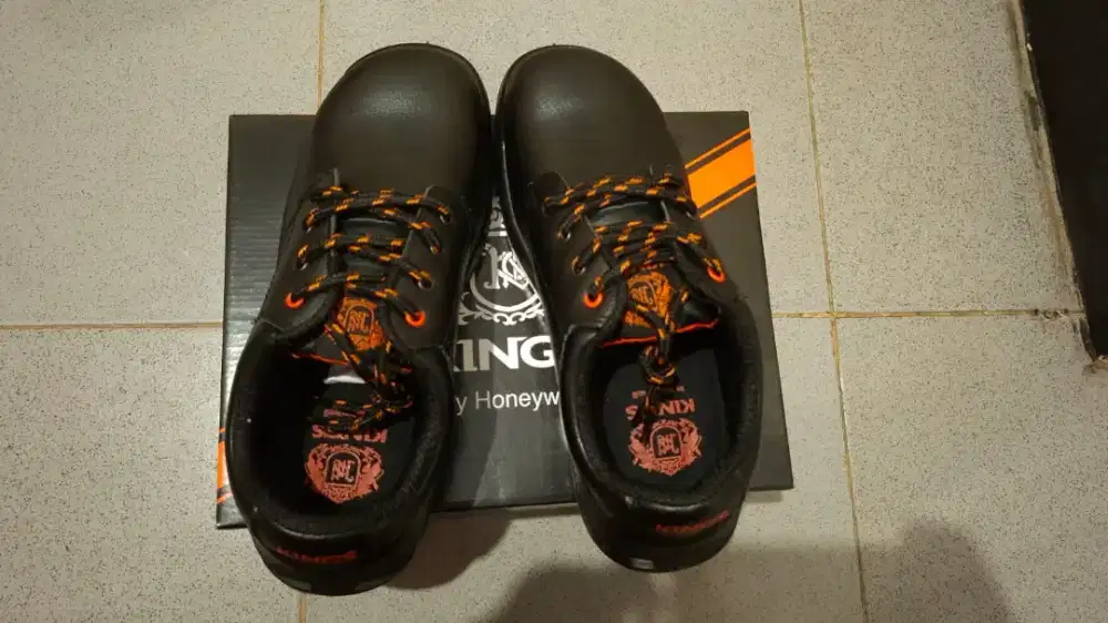 Jual sepatu safety