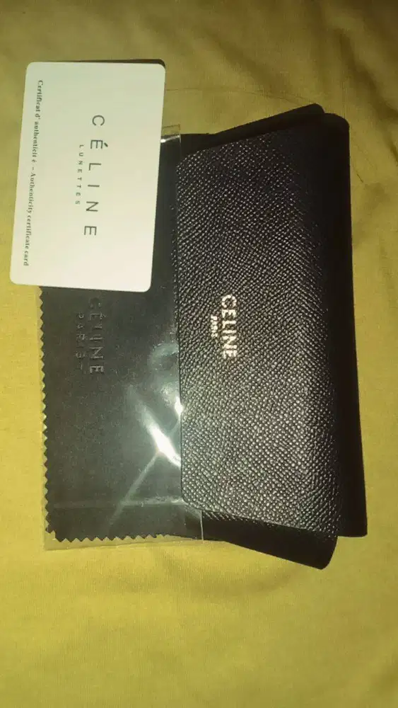 Jual Tempat kacamata Celine Asli + sertifikat+ kain lap