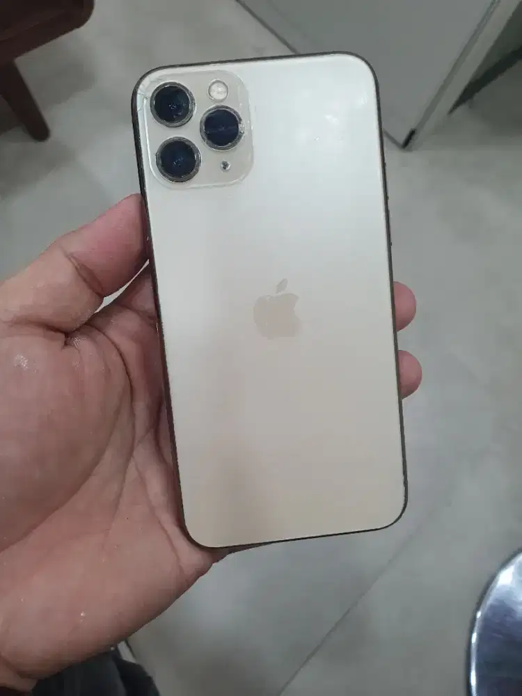 Iphone 11 Pro 256gb fungsi normal minus imei keblokir