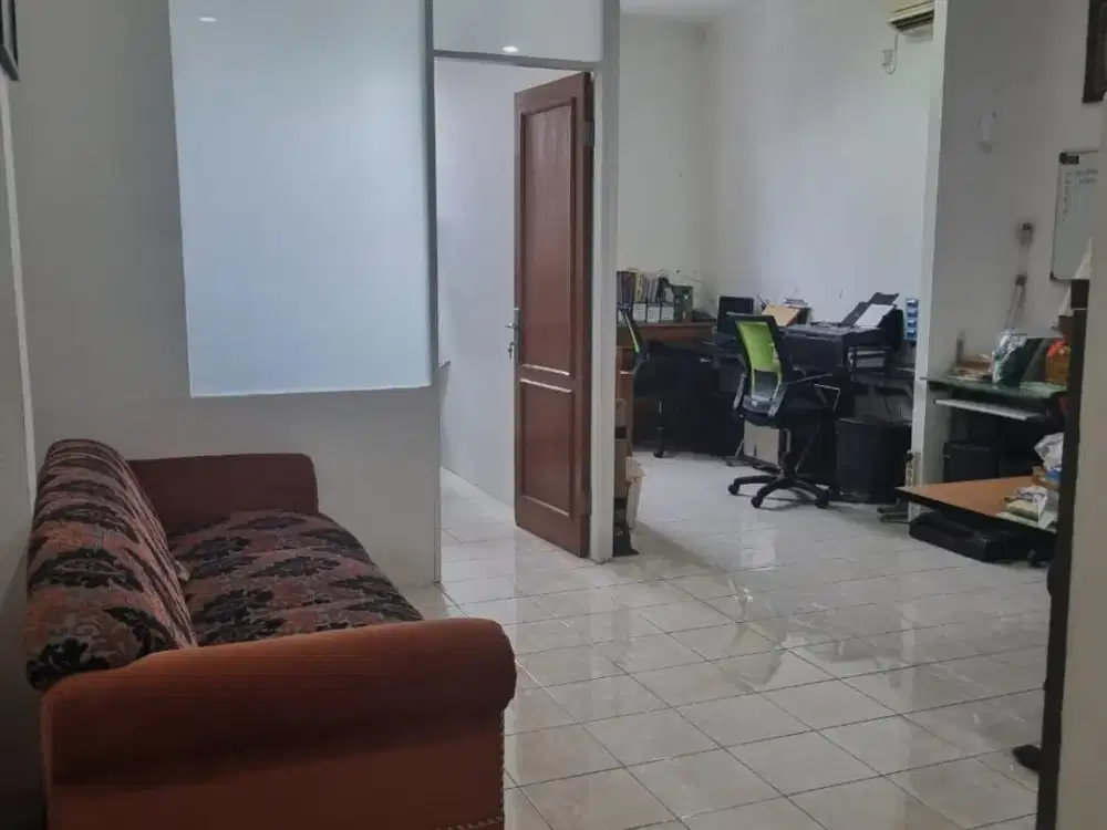 Di sewa dan Jual Ruko 4 lantai pinggir jalan  warung Buncit Bisa Nego