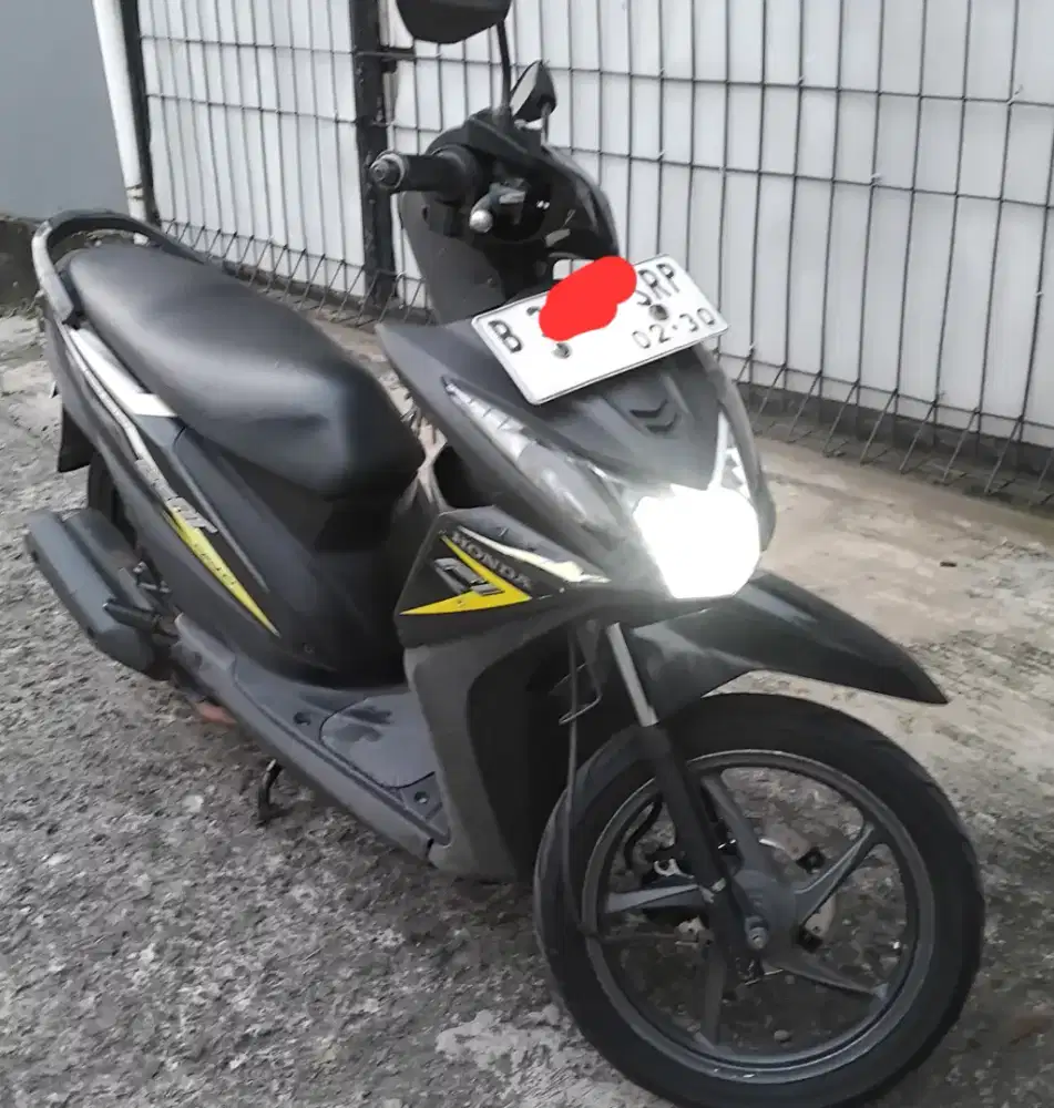Dijual Honda Beat esp th 2015