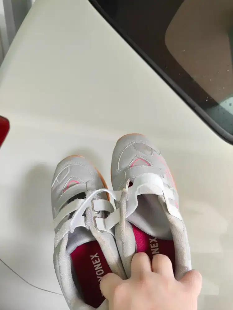 Sepatu anak yonex