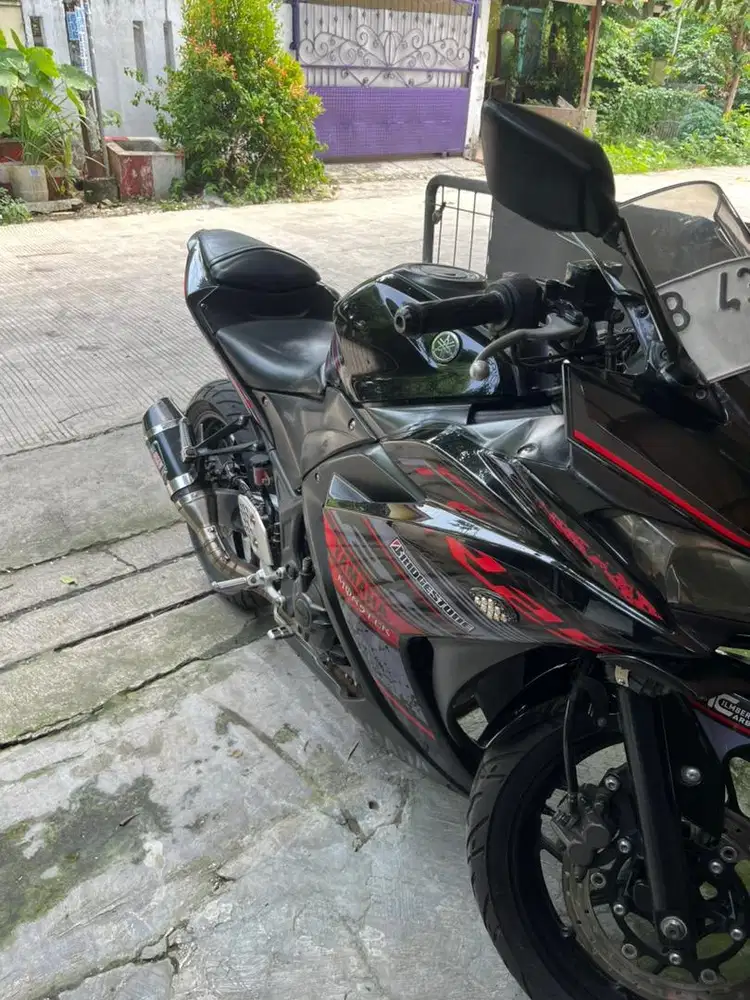 Yamaha R25 2018