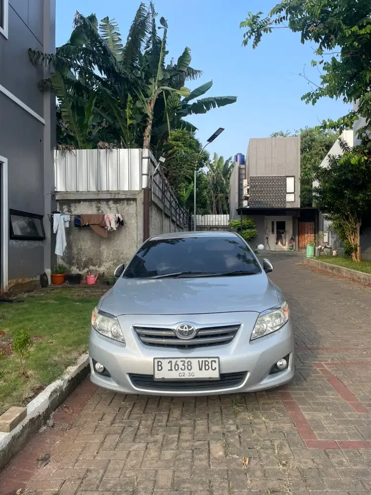 Toyota Corolla Altis 2010 Bensin