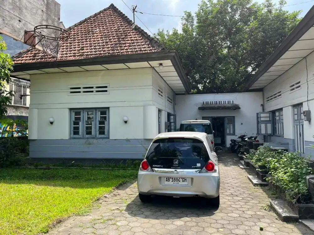Rumah Strategis dengan Posisi Hook dekat dengan tengah kota
