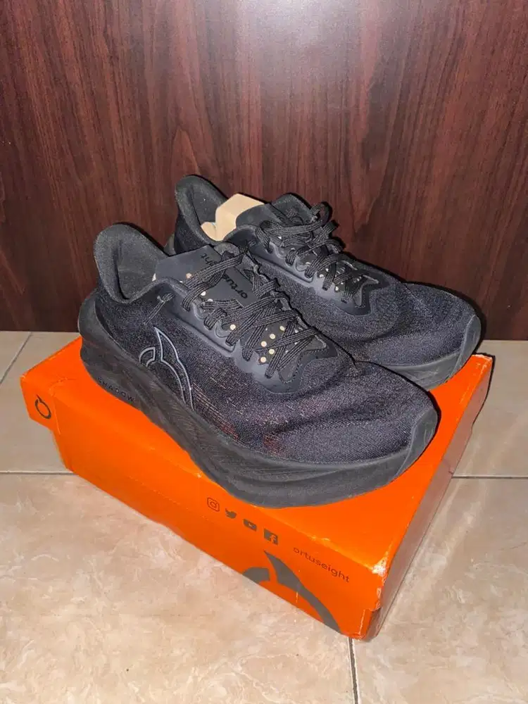 ORTUS HYPERBLAST SZ46 - SEPATU LARI