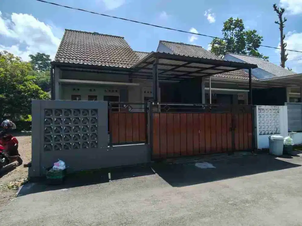 Rumah Baru 1 Dekat Rumah Sakit Puri husada Jalan Palagan Rejodani Sleman Yogyakarta