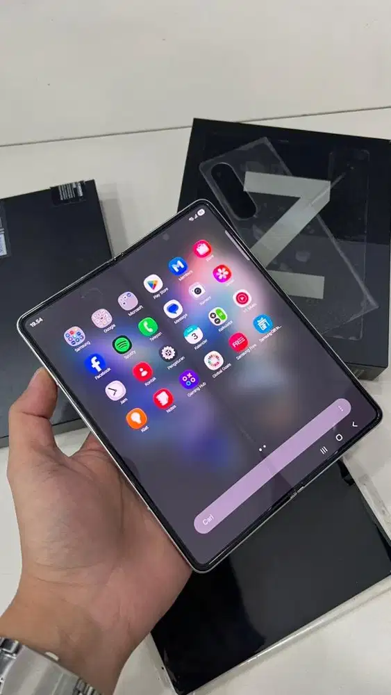 Samsung Galaxy Z Fold 3 12/512GB Silver - SEIN Resmi Indonesia