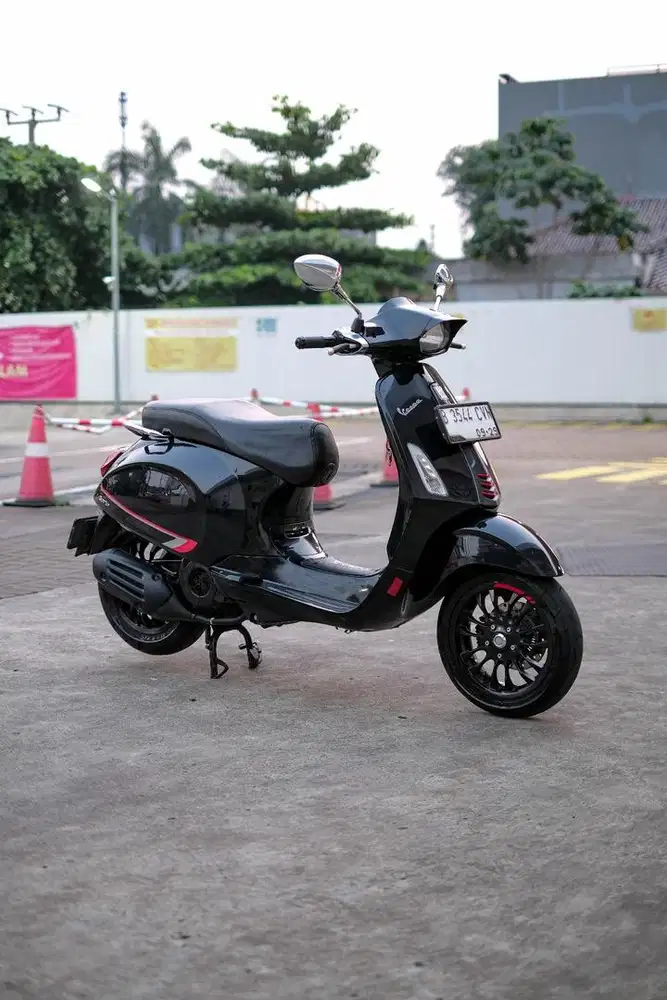 SPRINT 150 IGET CARBON EDITION