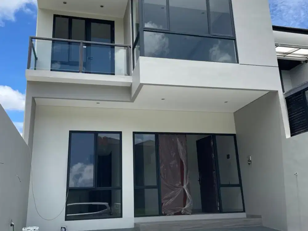 Rumah Baru Luxury Modern di Setraduta Grande Bandung