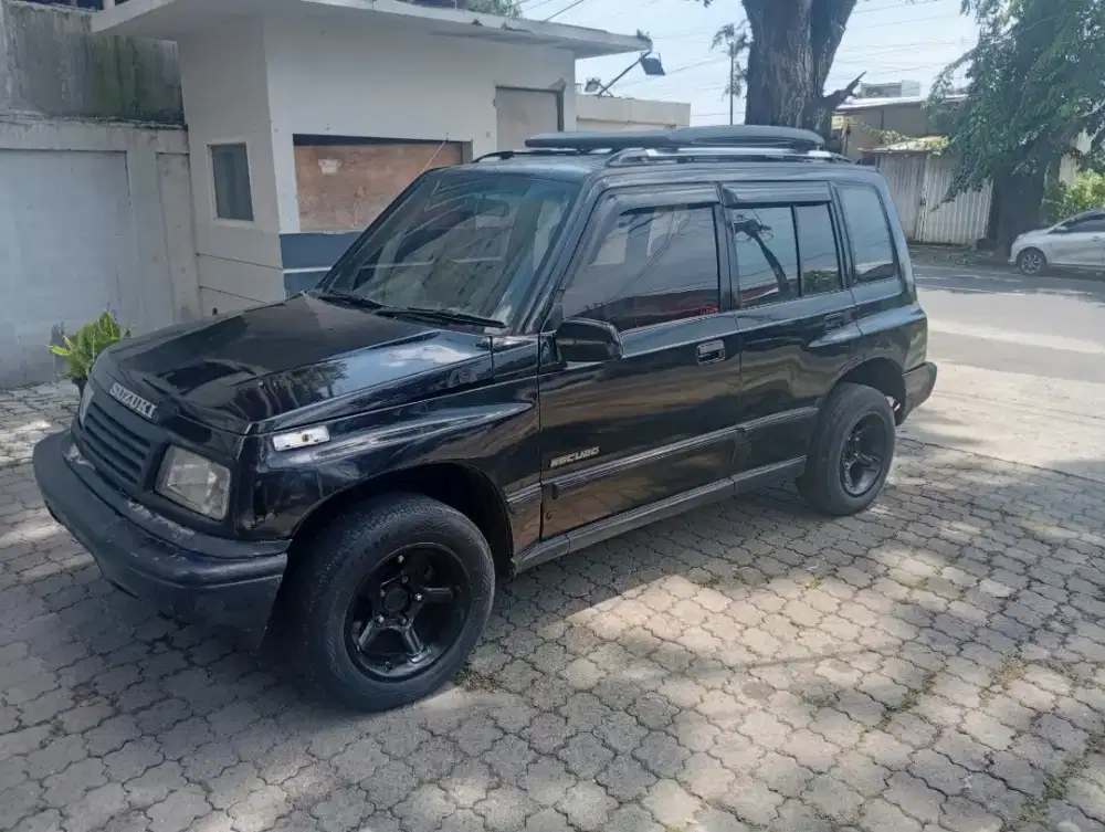 Suzuki Escudo JLX M/T