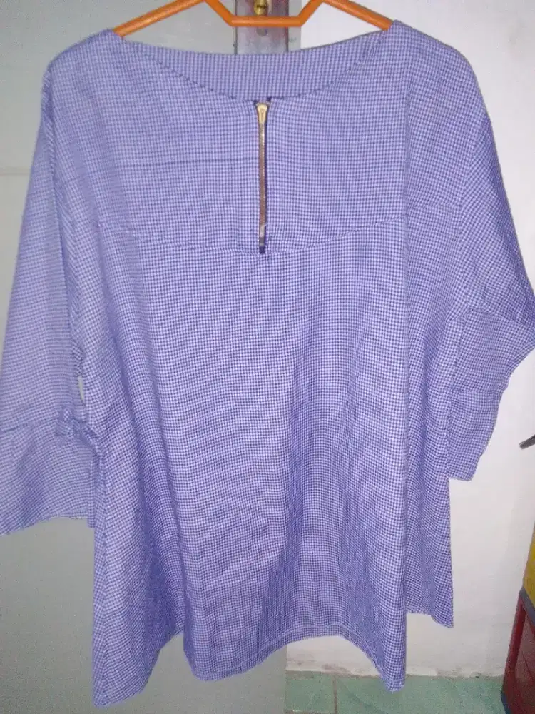 BAJU PITA BIRU.