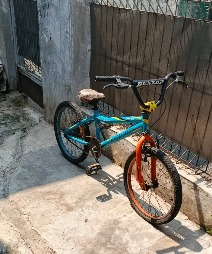 Sepeda BMX united